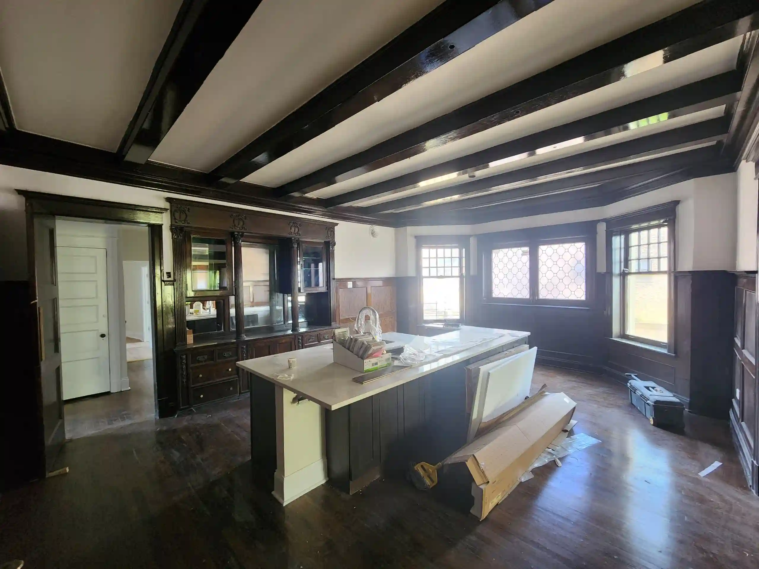 Wallpaper installation service in Union City, NJ